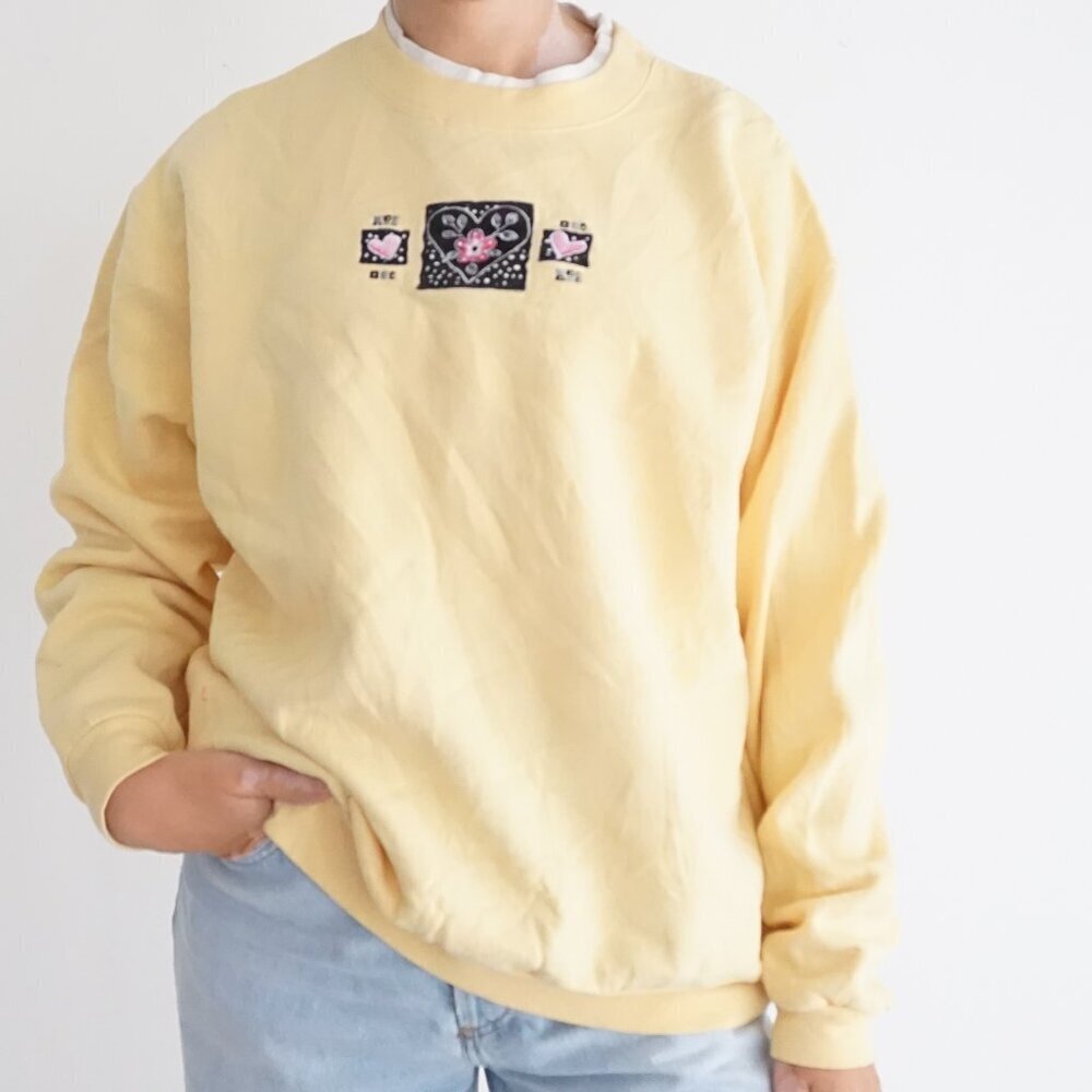 Vintage Top Stitch Yellow Sweatshirt Folk Art Heart Floral Patchwork Crew M